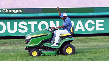 2025-LAWN MOWER RACE